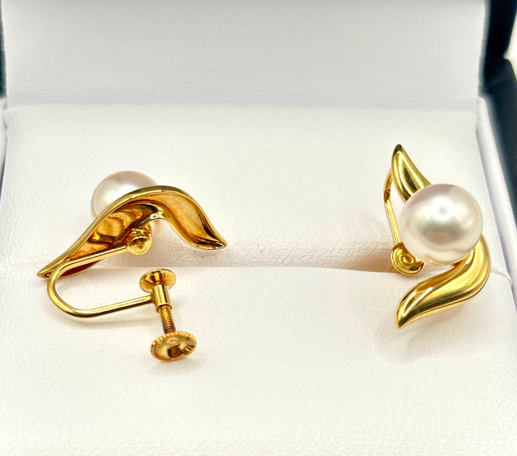 Vintage Mikimoto Akoya Pearl and 18 Karat Gold Sculptural Earrings, circa 1960s
