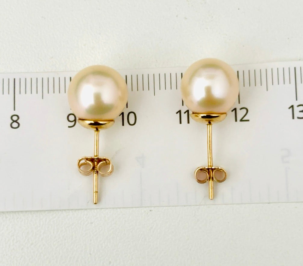 18K Gold 10mm Cultured White Pearl Stud Earrings  Cream & Rose Overtones