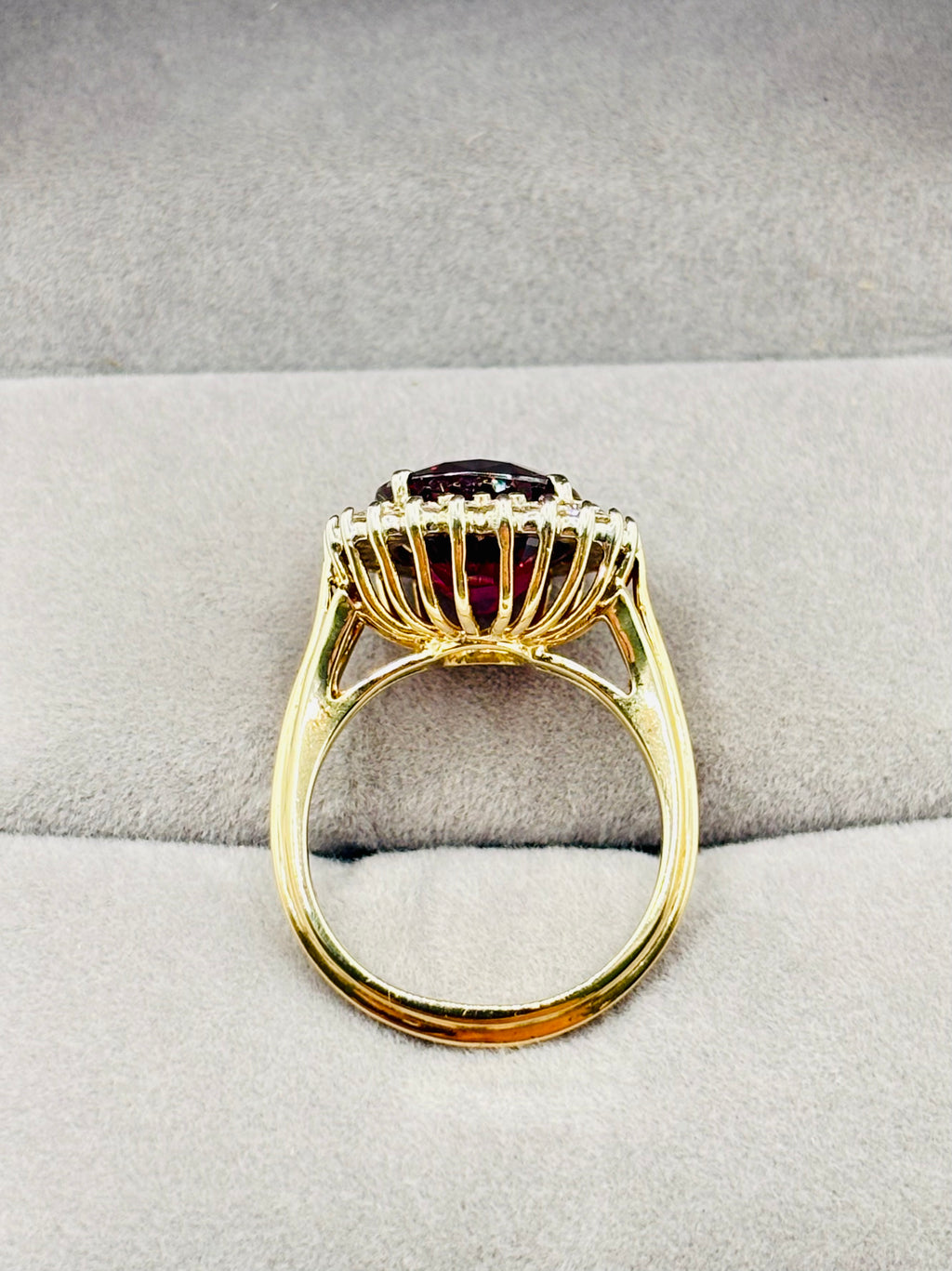 Exquisite Vintage Cocktail Ring 7.15 Carat Rhodolite Garnet with Diamonds in 18K Gold