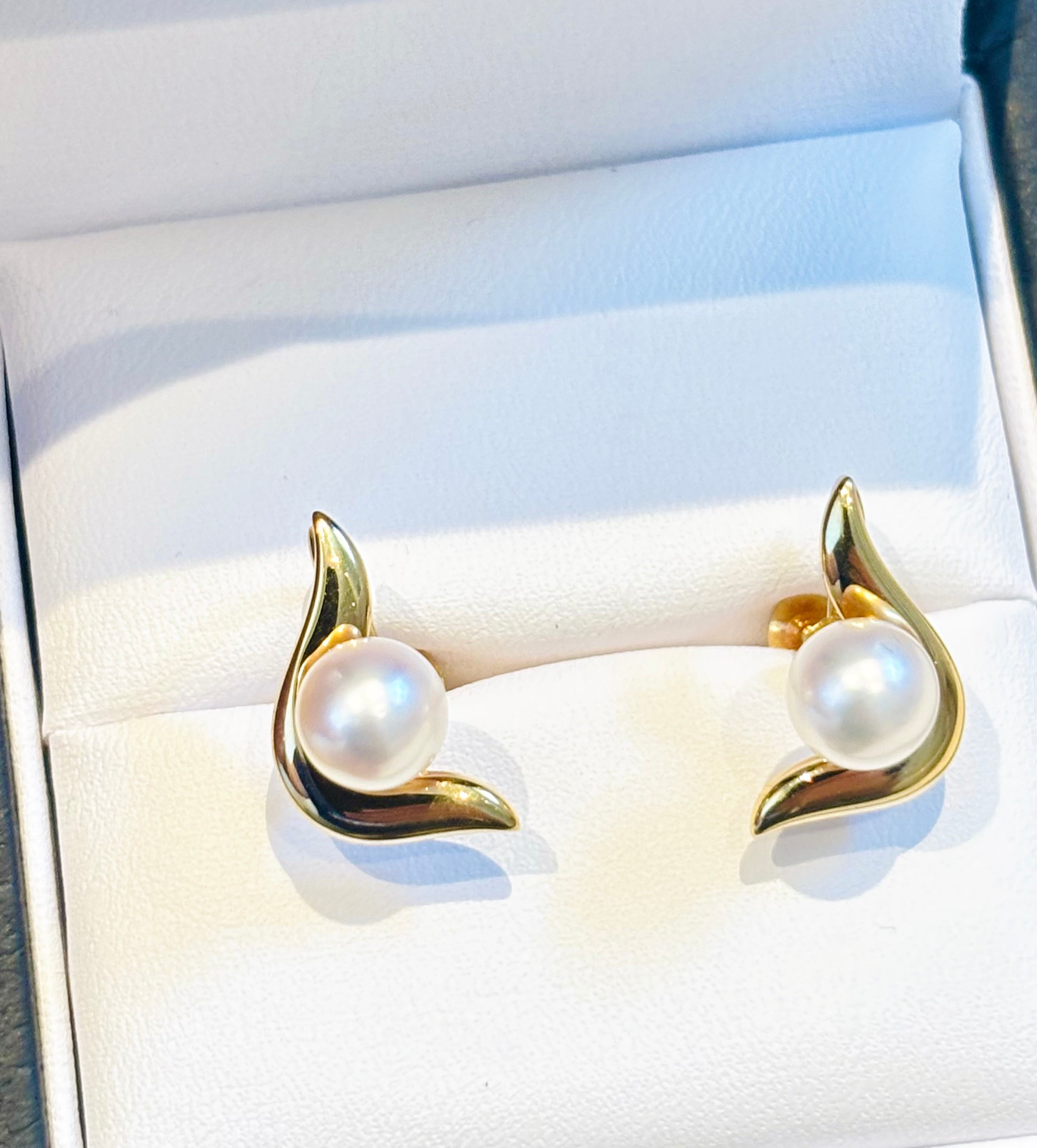 Vintage Mikimoto Akoya Pearl and 18 Karat Gold Sculptural Earrings, circa 1960s