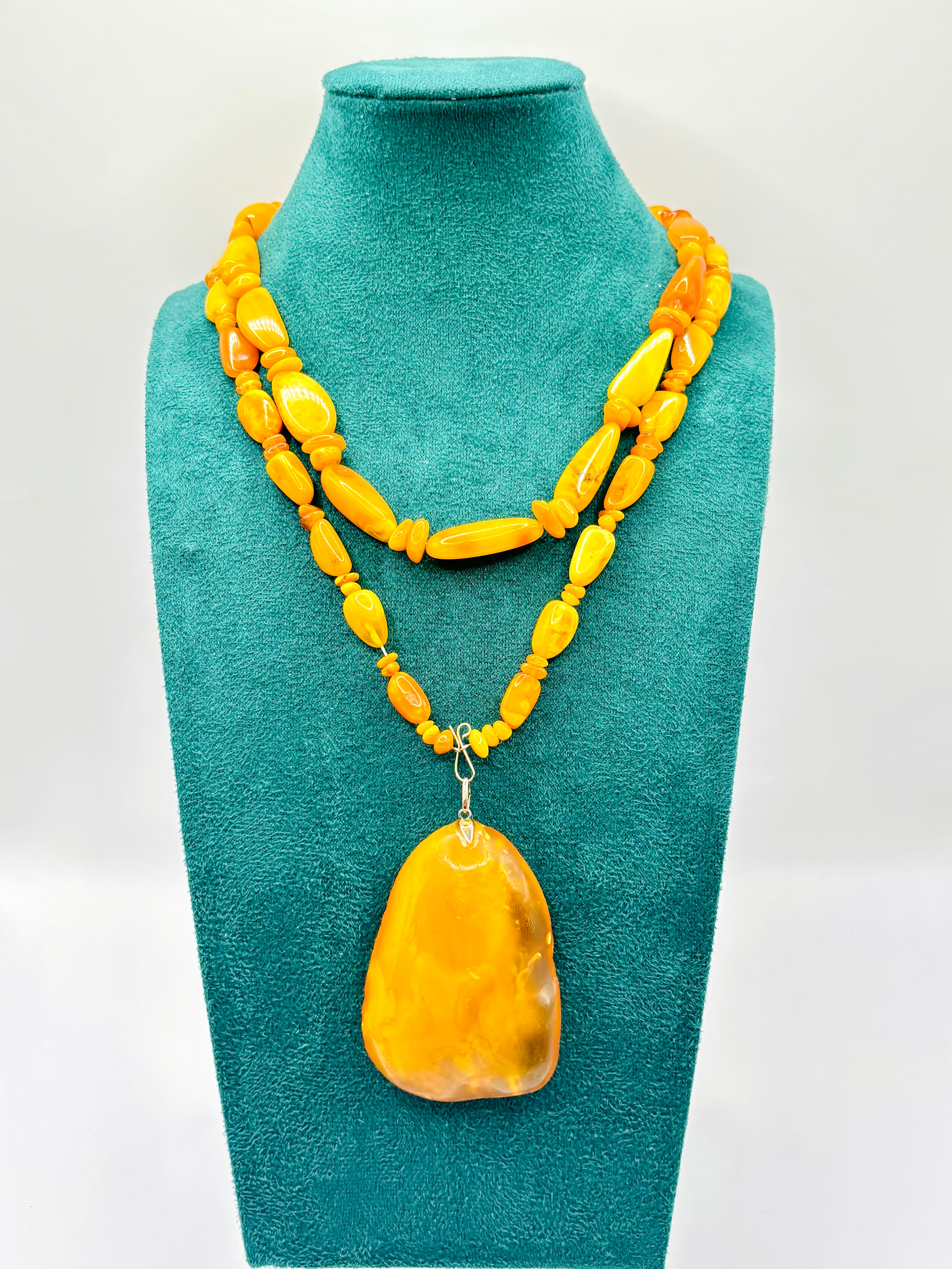 Vintage Baltic Amber Statement Necklace with Large Freeform Pendant, 9K Gold, Circa 1970