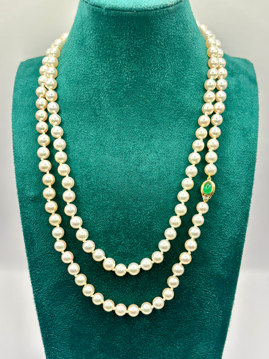 Long Japanese Akoya Cultured Pearl Opera Necklace, 18 Karat Gold Sapphire & Emerald Clasp, 98 cm