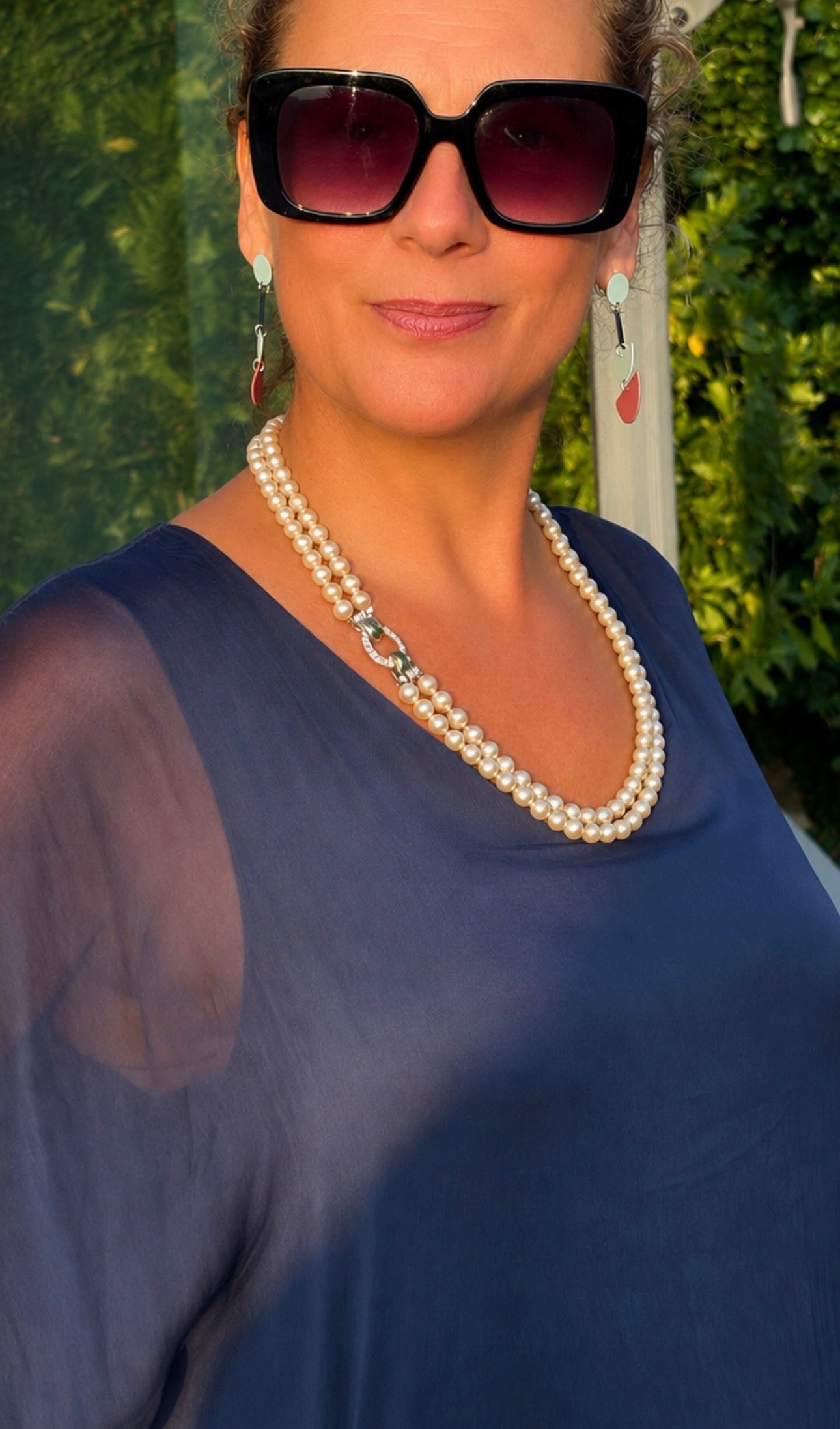 Exceptional Mid-Century Double-Strand Akoya Pearl Necklace 18K Gold Emeralds and Diamonds
