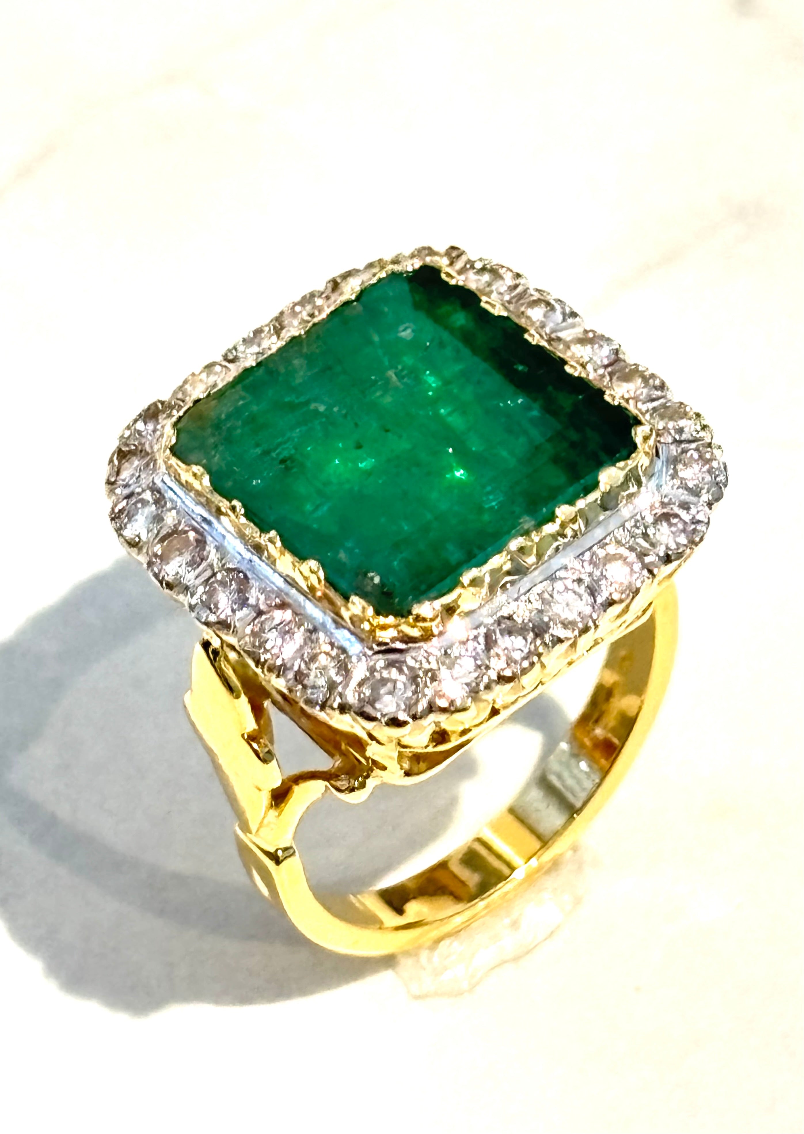 Important 11 Carat Russian Emerald Vintage Diamond Ring 18ct Gold, London 1975