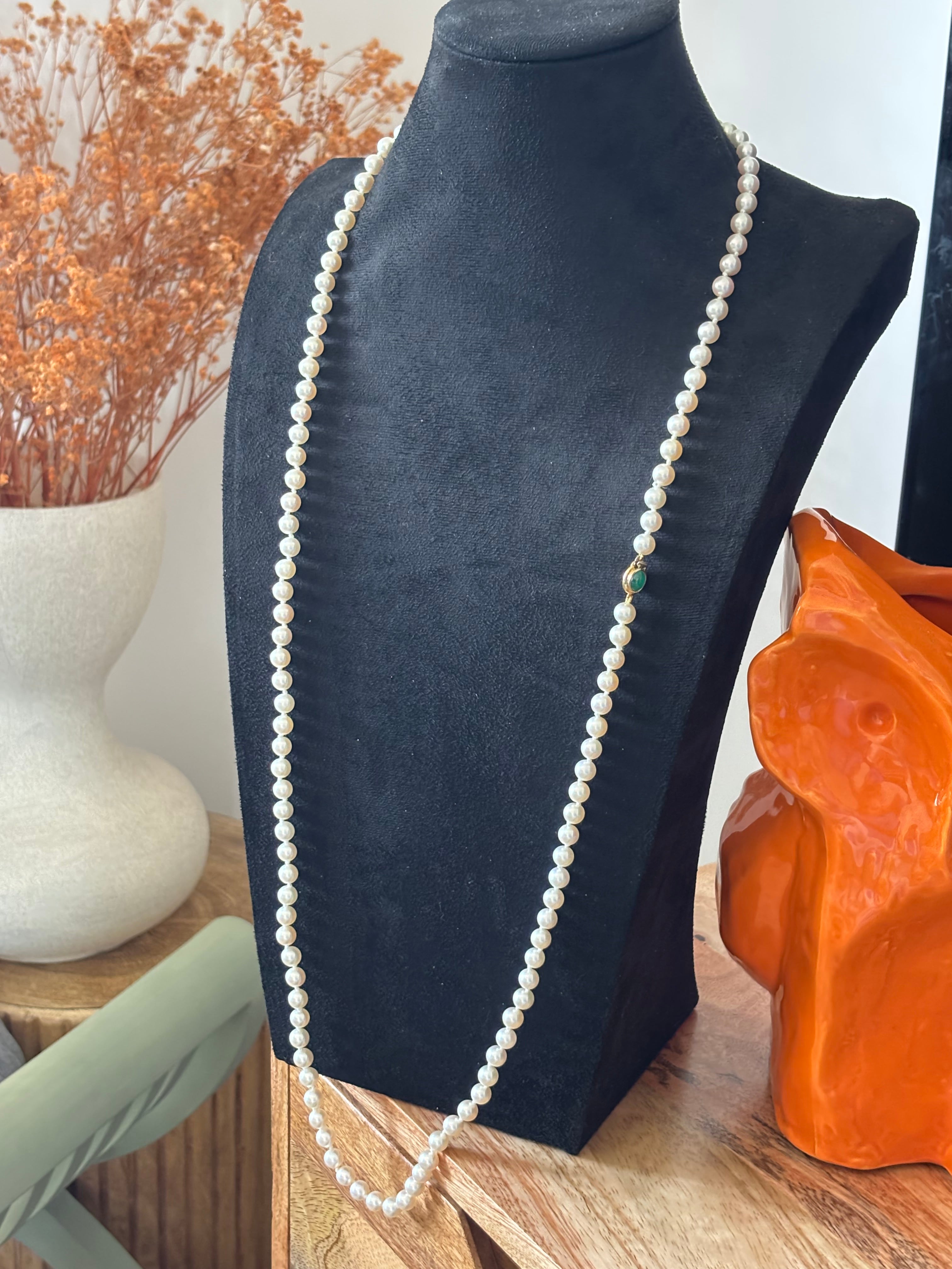 Long Japanese Akoya Cultured Pearl Opera Necklace, 18 Karat Gold Sapphire & Emerald Clasp, 98 cm