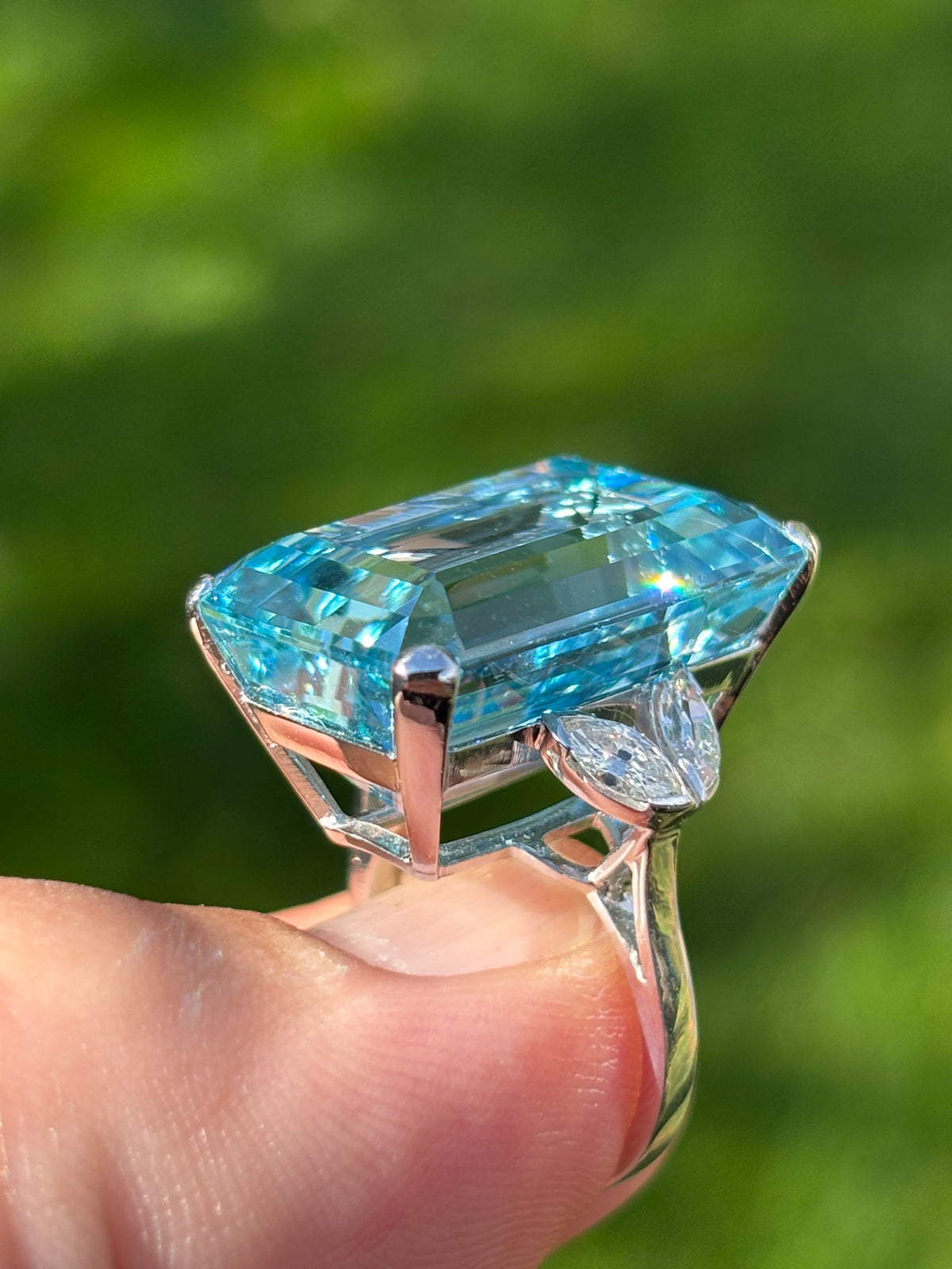 Impressive Large Aquamarine Cocktail Ring, 30 Carats, Art Deco style and 0.80 Marquise Diamonds in 18k White Gold