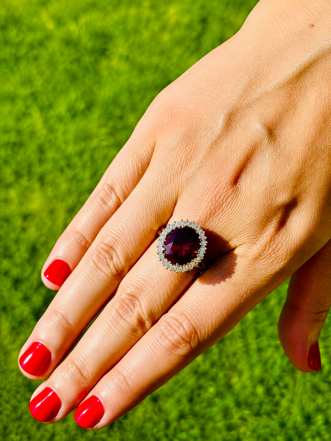 Exquisite Vintage Cocktail Ring 7.15 Carat Rhodolite Garnet with Diamonds in 18K Gold