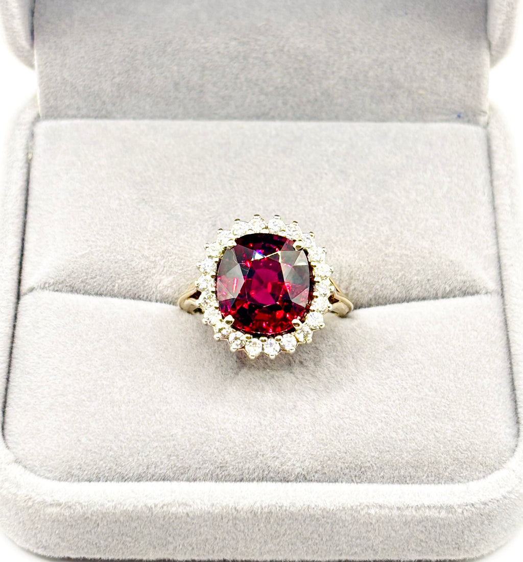 Exquisite Vintage Cocktail Ring 7.15 Carat Rhodolite Garnet with Diamonds in 18K Gold