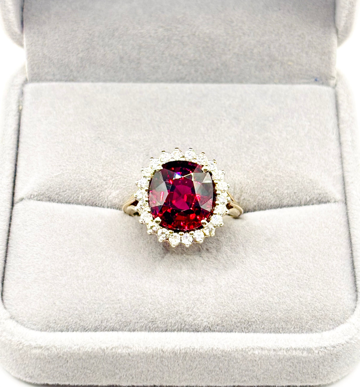 Exquisite Vintage Cocktail Ring 7.15 Carat Rhodolite Garnet with Diamonds in 18K Gold