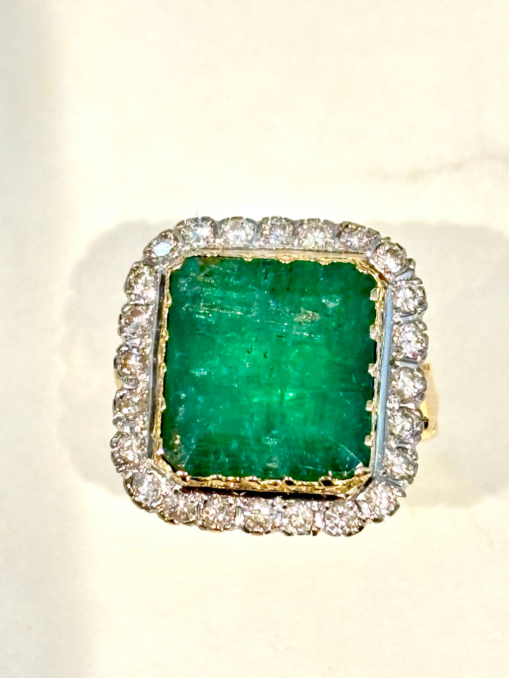 Important 11 Carat Russian Emerald Vintage Diamond Ring 18ct Gold, London 1975