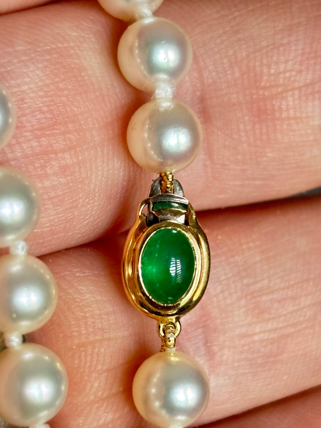 Long Japanese Akoya Cultured Pearl Opera Necklace, 18 Karat Gold Sapphire & Emerald Clasp, 98 cm