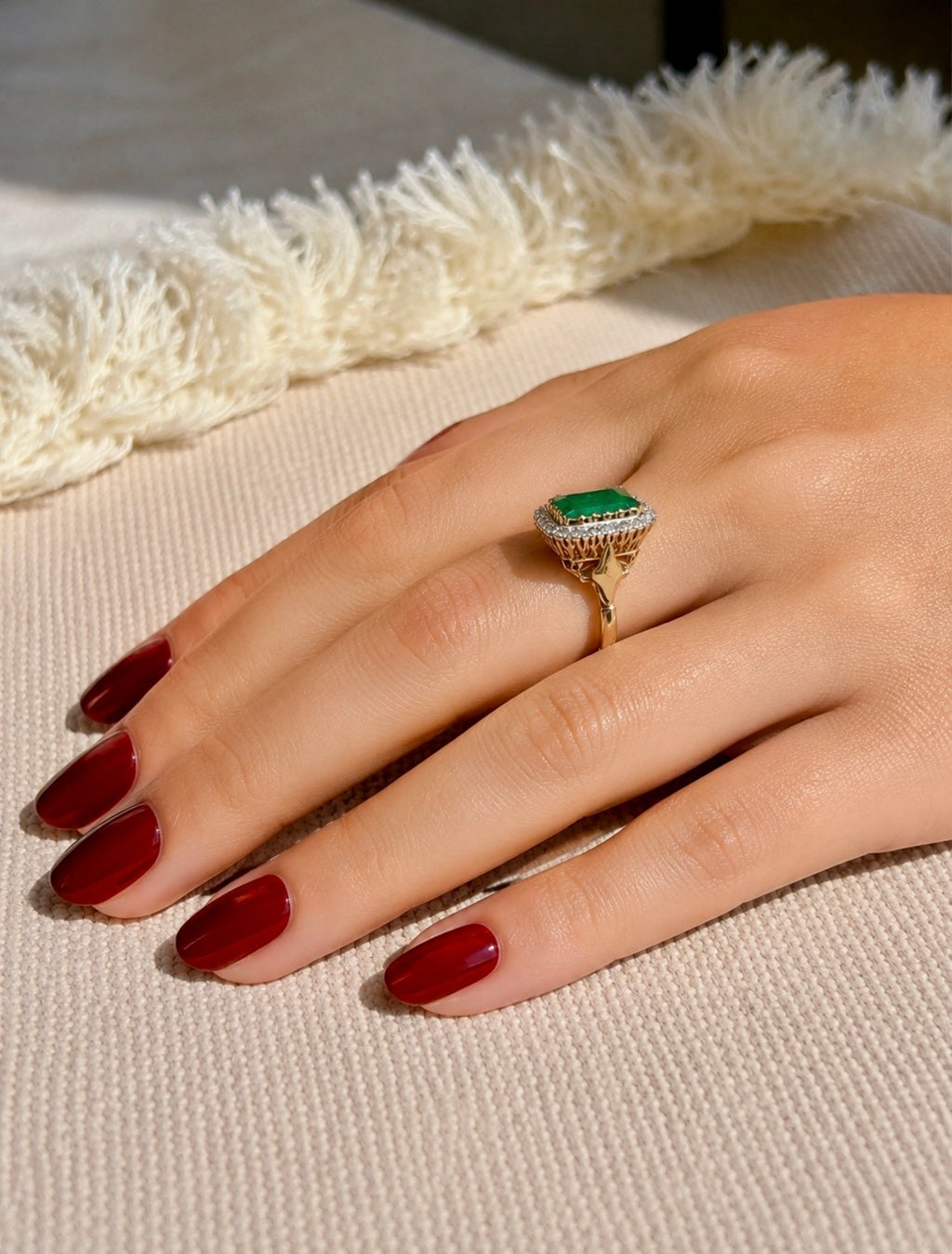 Important 11 Carat Russian Emerald Vintage Diamond Ring 18ct Gold, London 1975