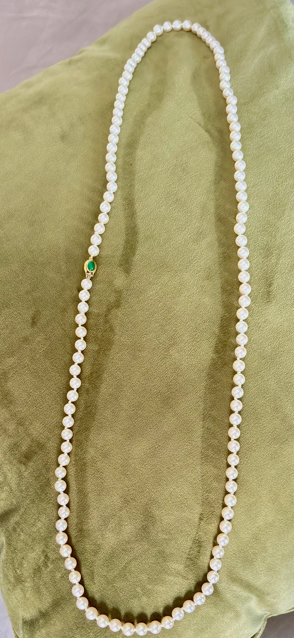 Long Japanese Akoya Cultured Pearl Opera Necklace, 18 Karat Gold Sapphire & Emerald Clasp, 98 cm