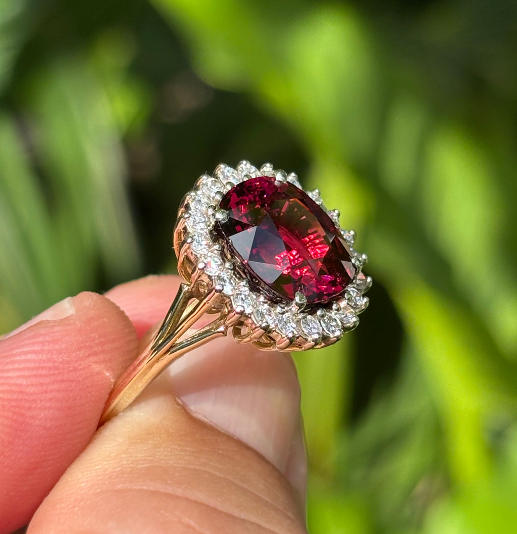 Exquisite Vintage Cocktail Ring 7.15 Carat Rhodolite Garnet with Diamonds in 18K Gold