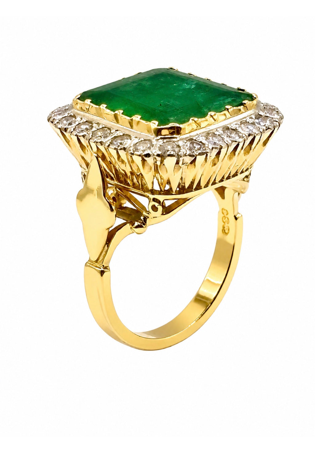 Important 11 Carat Russian Emerald Vintage Diamond Ring 18ct Gold, London 1975