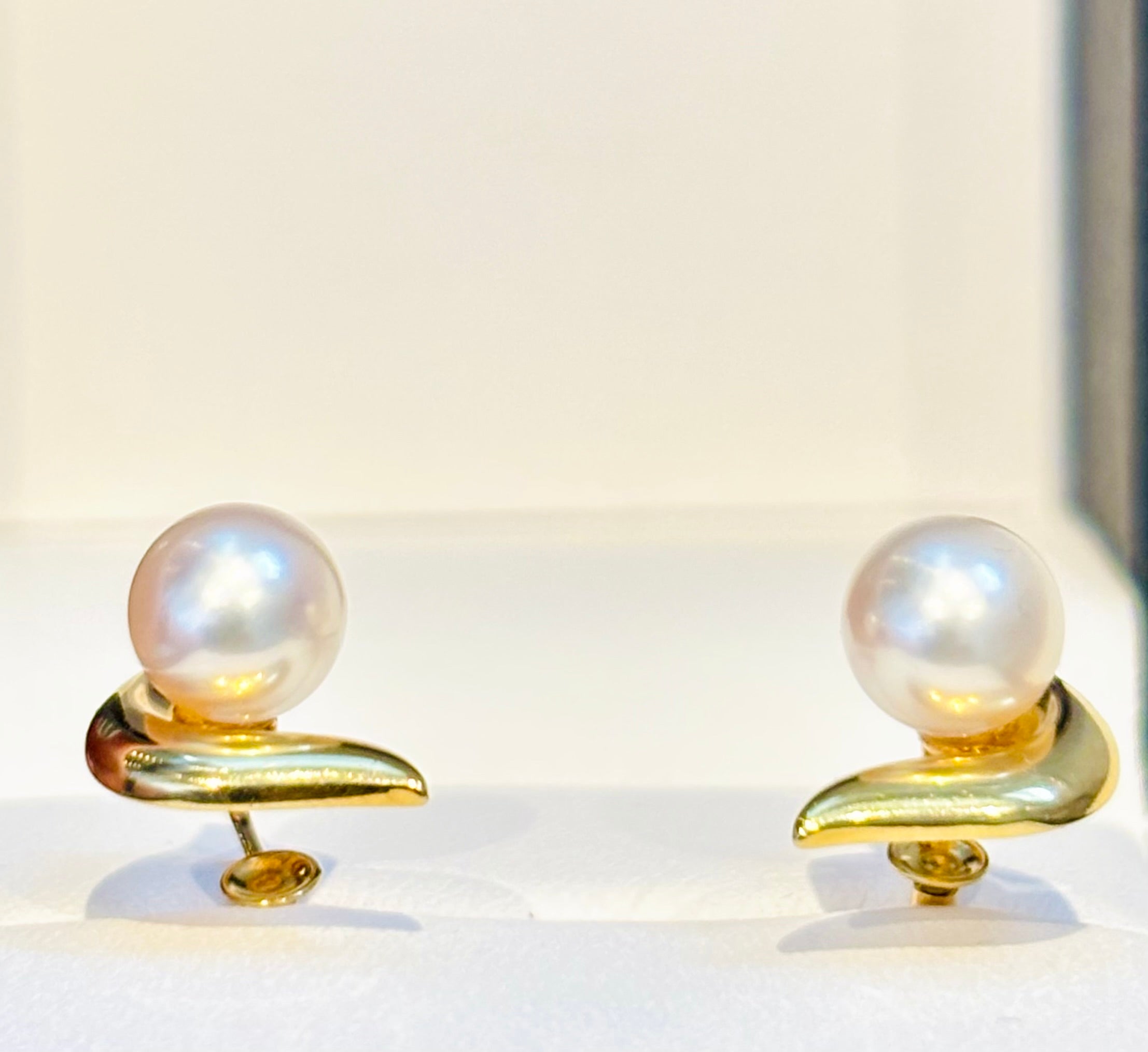 Vintage Mikimoto Akoya Pearl and 18 Karat Gold Sculptural Earrings, circa 1960s