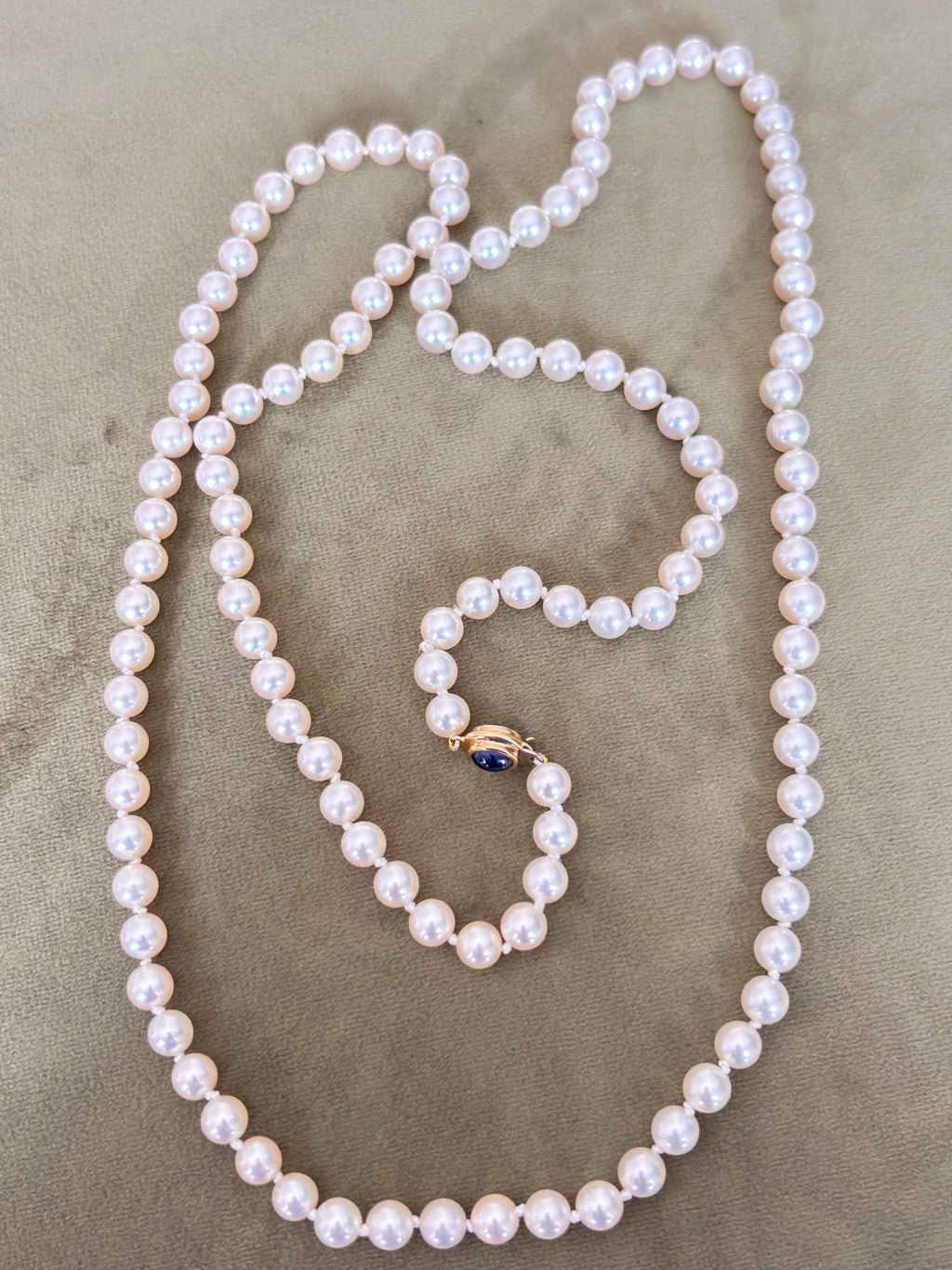 Long Japanese Akoya Cultured Pearl Opera Necklace, 18 Karat Gold Sapphire & Emerald Clasp, 98 cm
