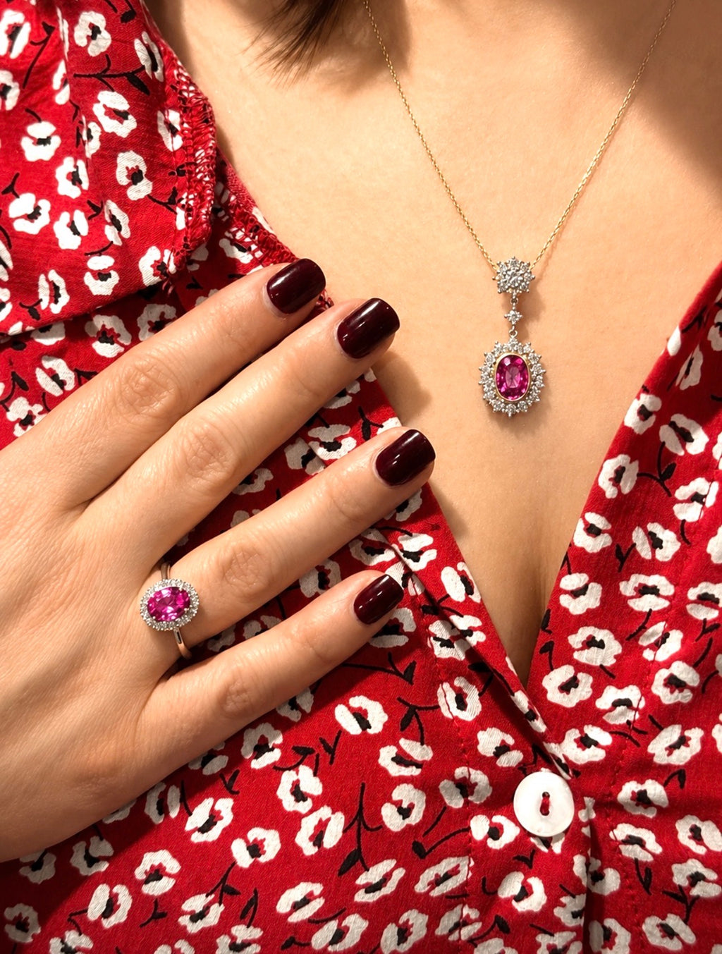 Certified Madagascar Pink Sapphire, Diamond Cluster Pendant Necklace 18K Gold