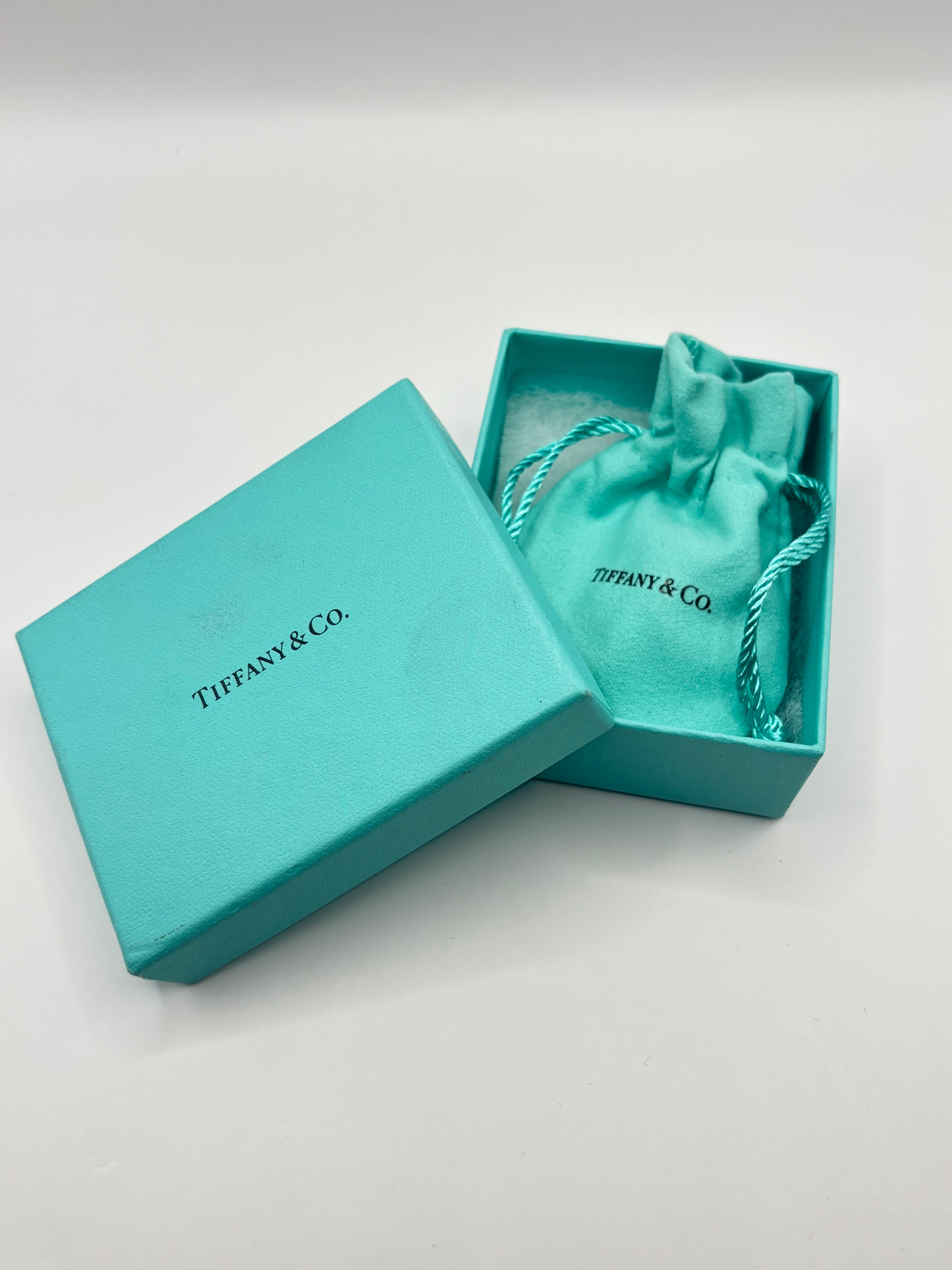 Vintage Tiffany & Co. France Turquoise Flower Brooch in Textured 18K Gold, 1960