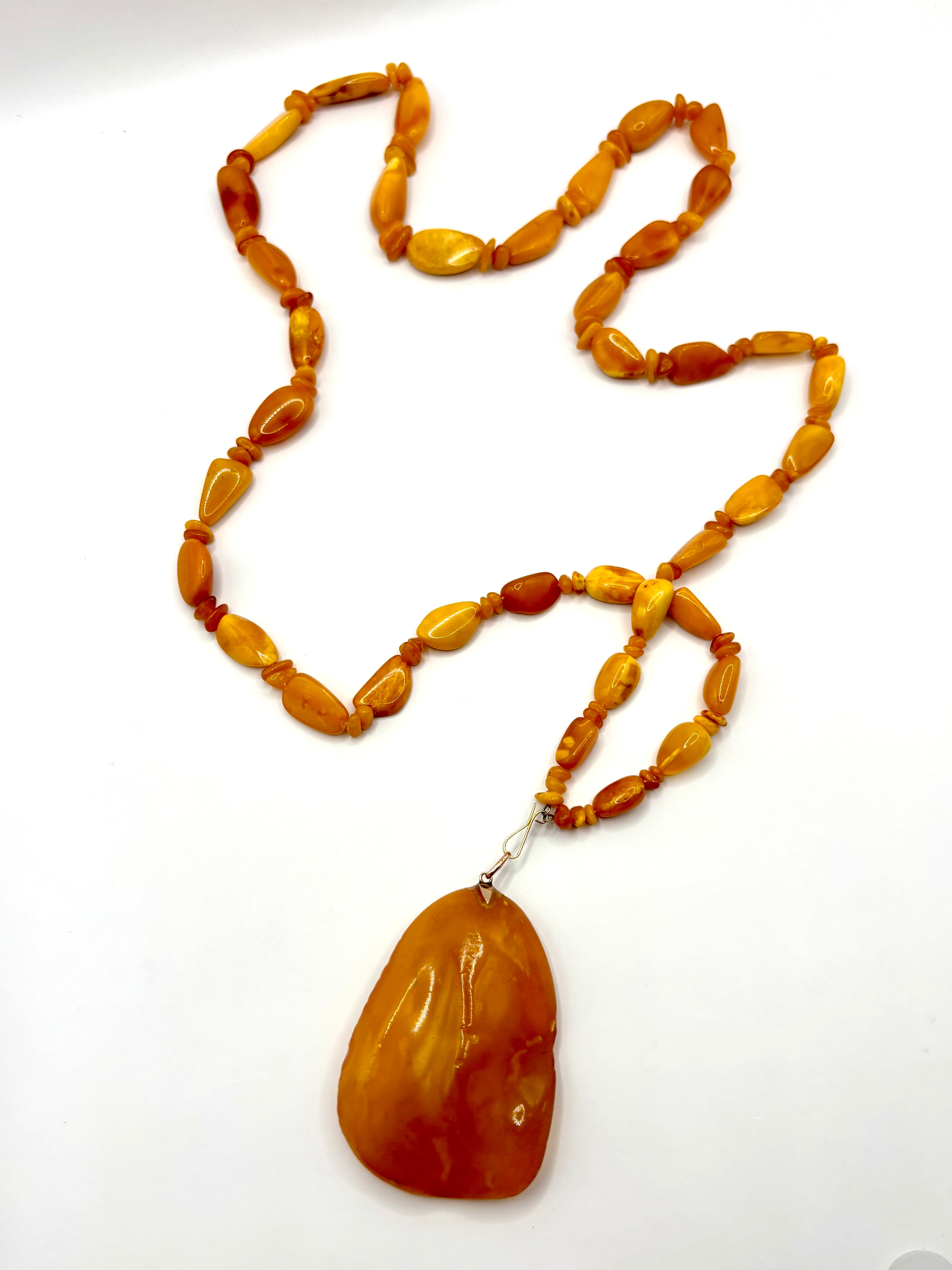 Vintage Baltic Amber Statement Necklace with Large Freeform Pendant, 9K Gold, Circa 1970