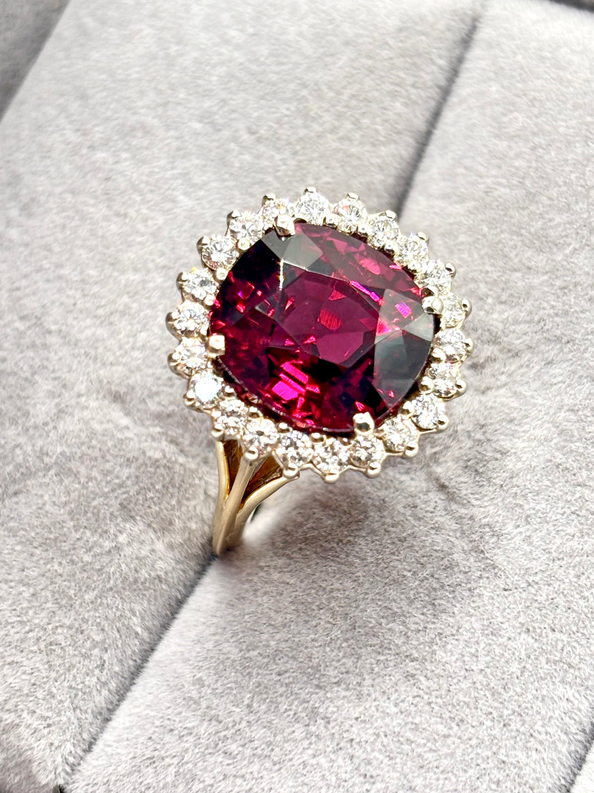 Exquisite Vintage Cocktail Ring 7.15 Carat Rhodolite Garnet with Diamonds in 18K Gold