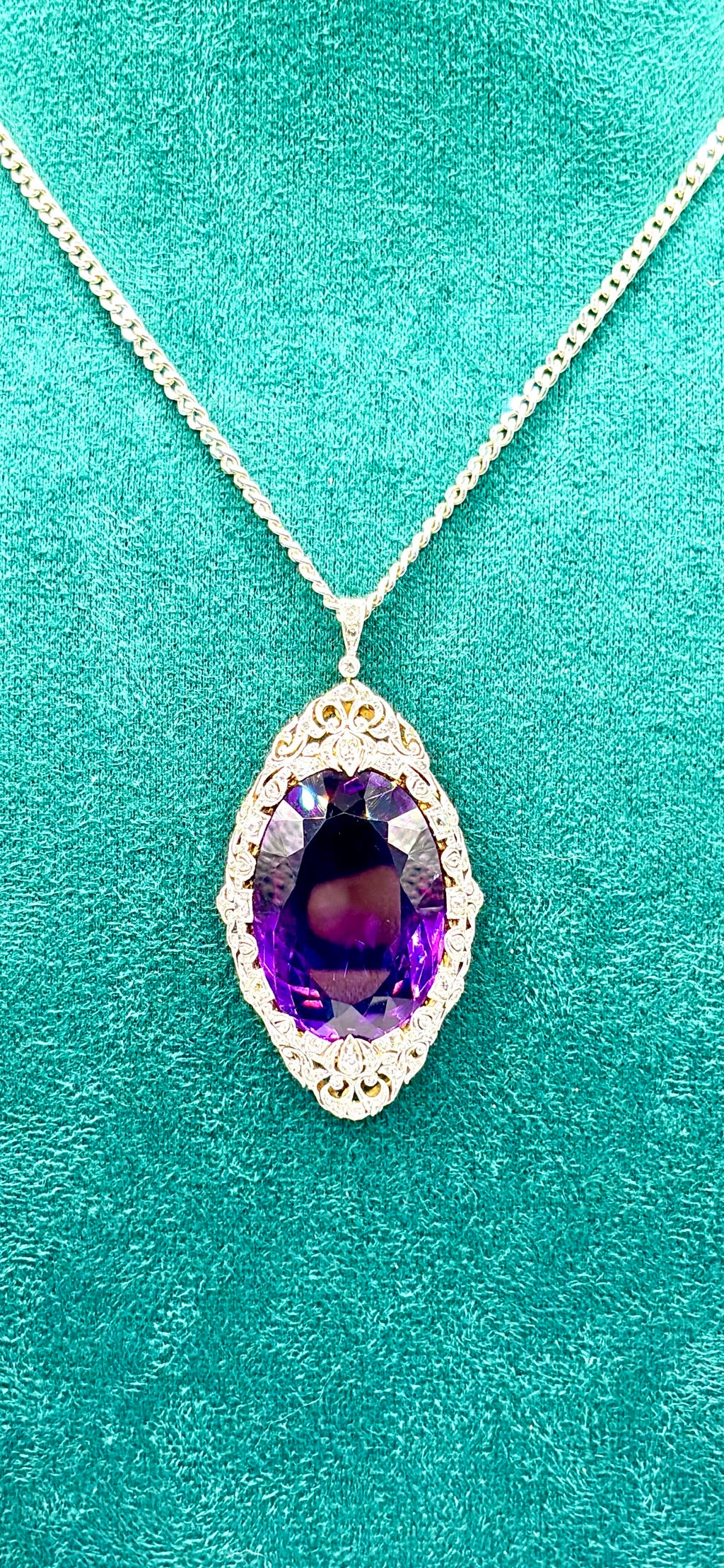 Edwardian Platinum-Topped Gold Convertible Brooch Pendant with Monumental Oval Amethyst and Old-Cut Diamonds, Circa 1900–1915