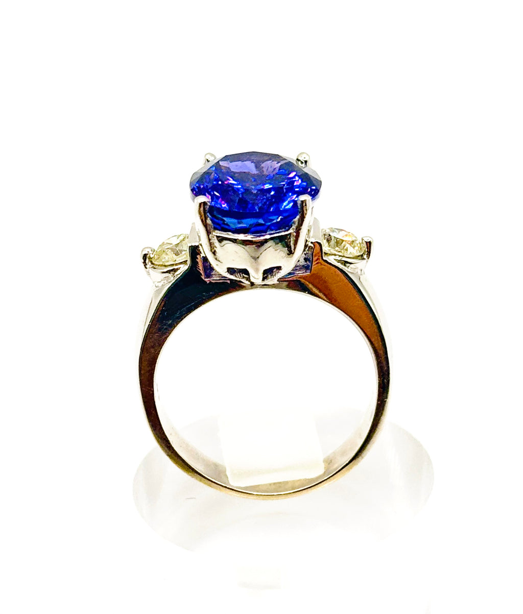 7.50 Carat Tanzanite and Diamond Ring in 18 Karat White Gold