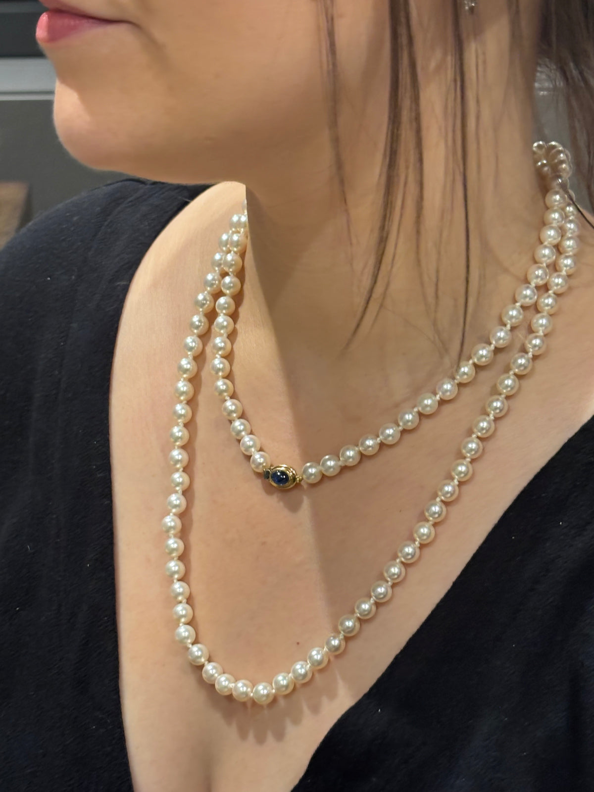 Long Japanese Akoya Cultured Pearl Opera Necklace, 18 Karat Gold Sapphire & Emerald Clasp, 98 cm