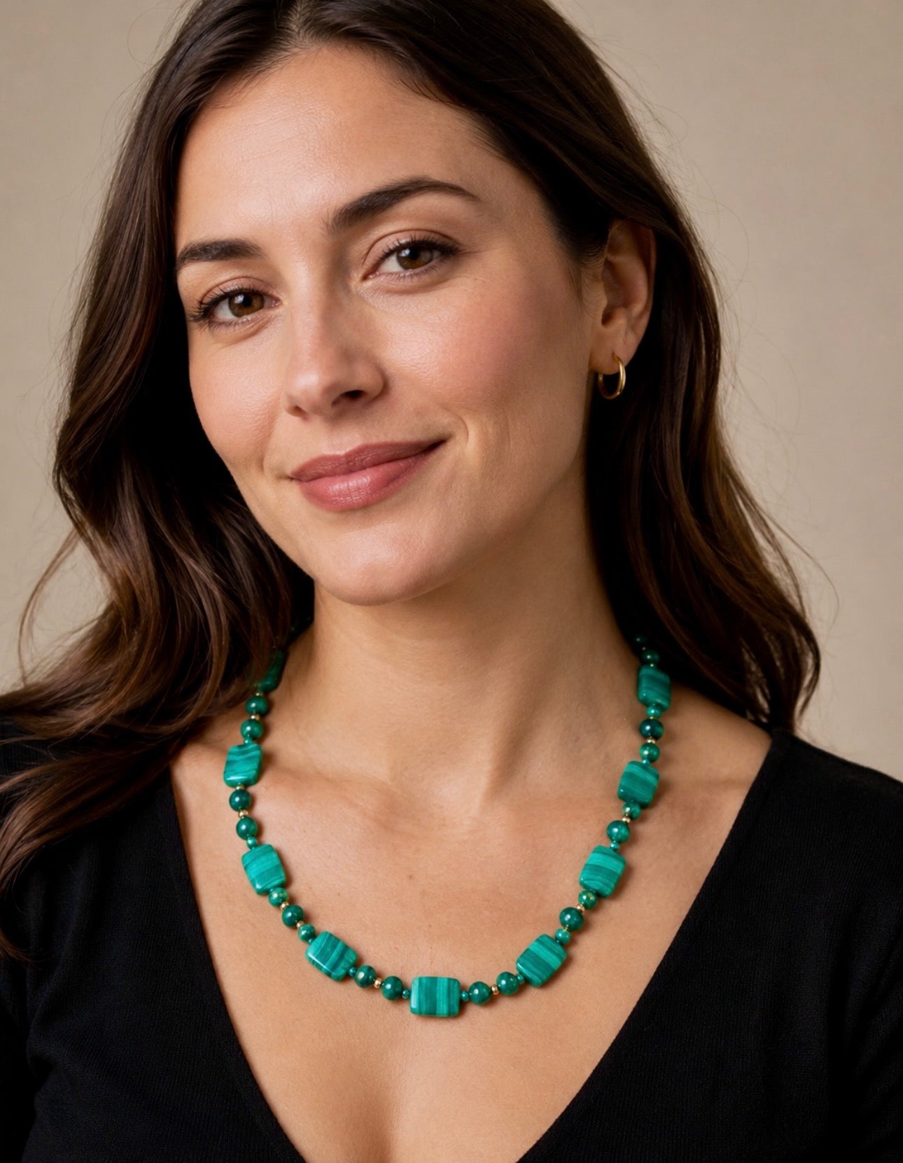 Vintage Malachite and 14K Gold Bead Necklace, Graduated Plaque Design, 50cm, 585 Clasp