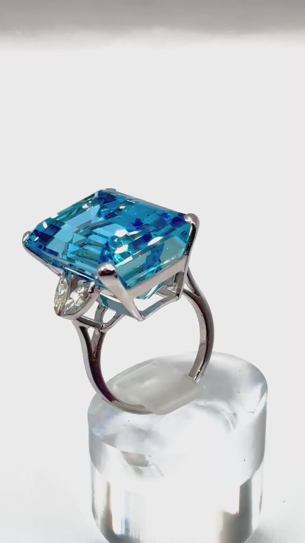 Impressive Large Aquamarine Cocktail Ring, 30 Carats, Art Deco style and 0.80 Marquise Diamonds in 18k White Gold
