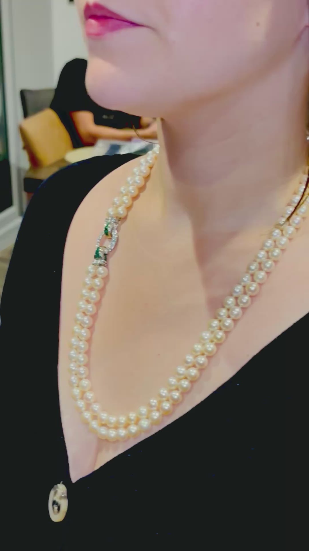 Vintage Pearl Necklace Double Row Strand Akoya Pearls 18k Gold Diamonds Emeralds 1950