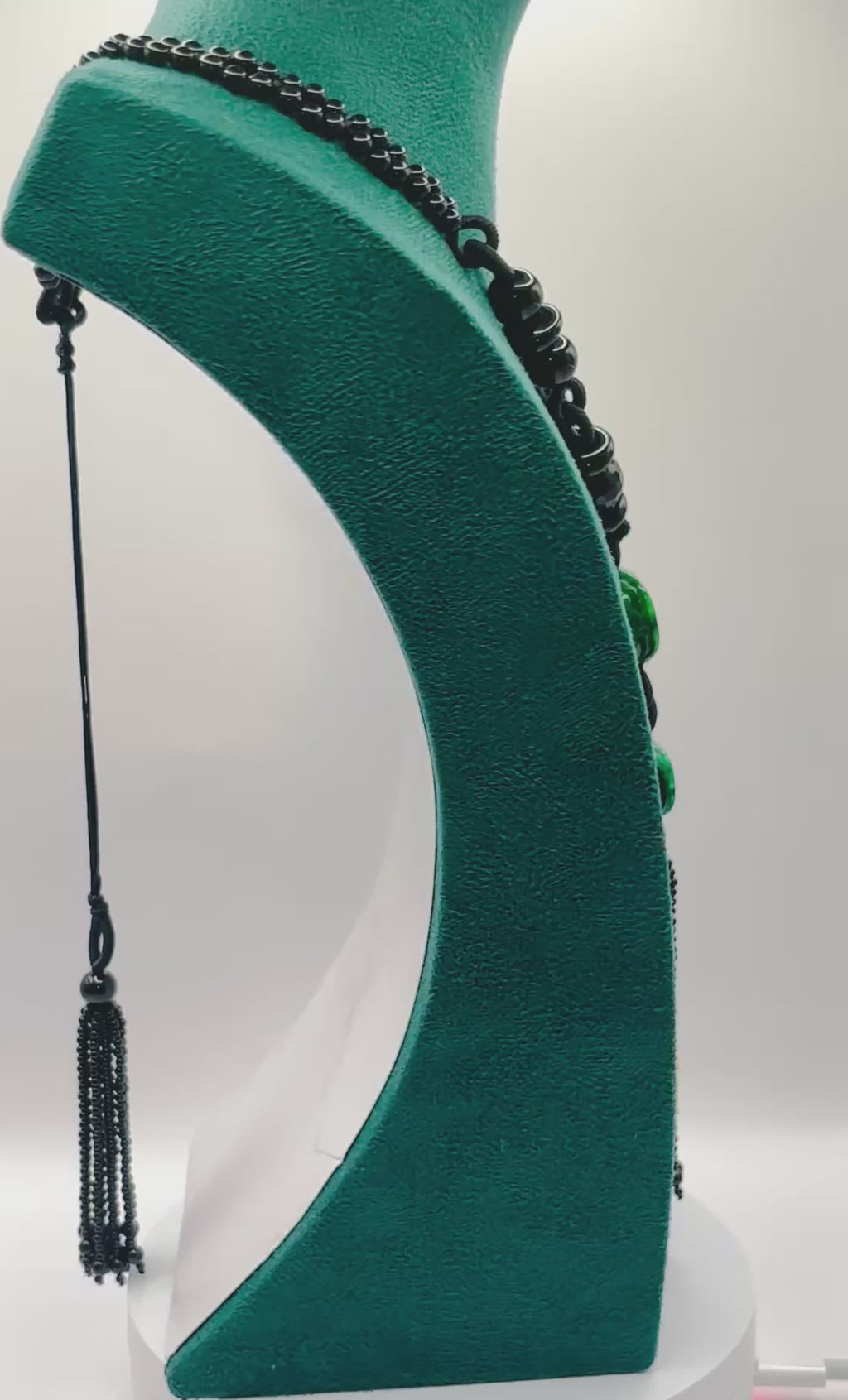 Vintage Long Carved Jadeite and Black Onyx Double-Strand Tassel Sautoir Necklace