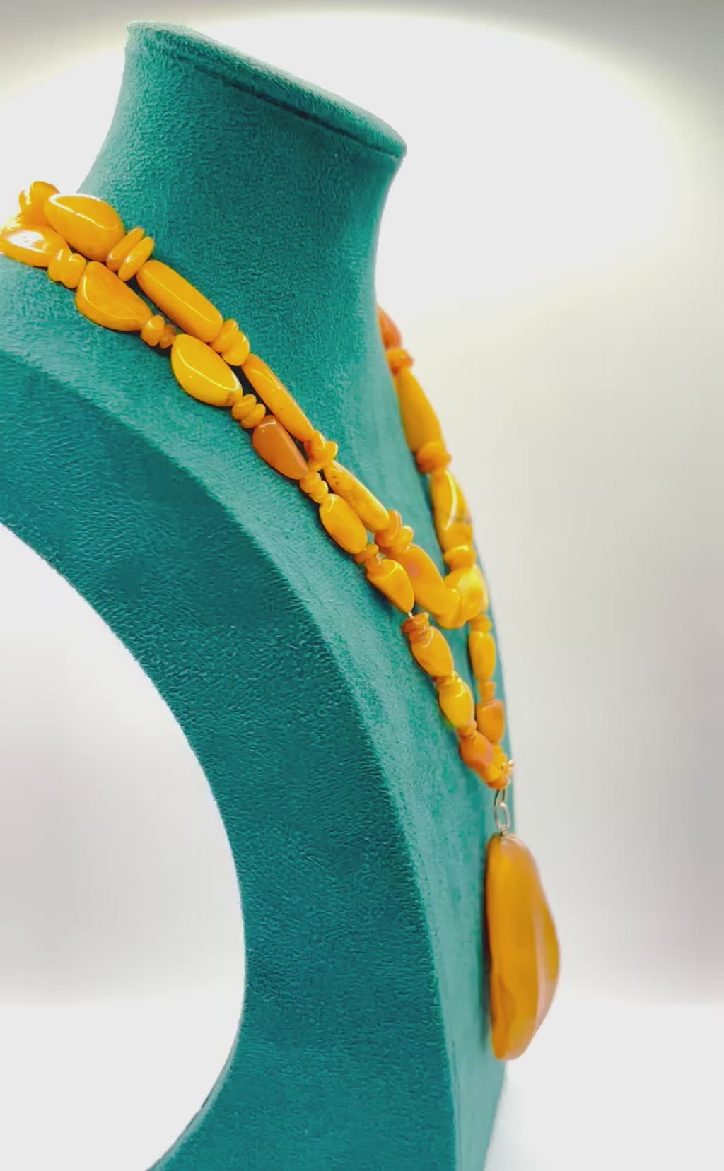 Vintage Baltic Amber Statement Necklace with Large Freeform Pendant, 9K Gold, Circa 1970